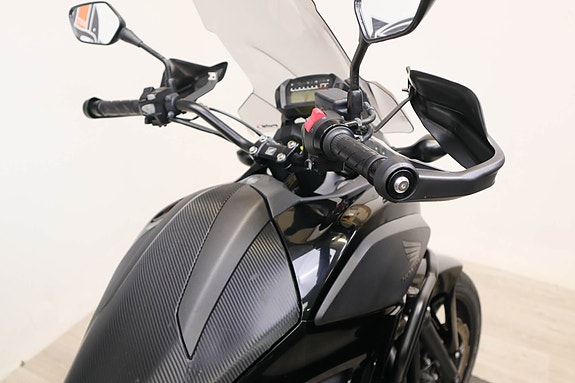 Honda NC 750 X ABS 2 of 15