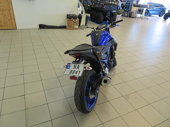 Yamaha MT-03 9 of 18