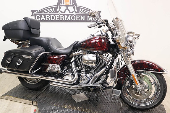 Harley-Davidson Road King Classic 14 of 16