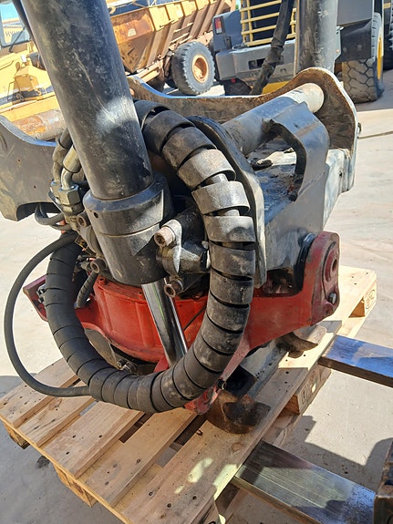 Rototilt R8 3 of 5