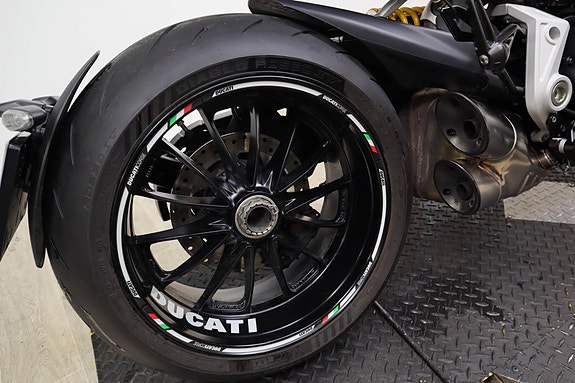 Ducati DIAVEL 1260 ABS 2 of 17