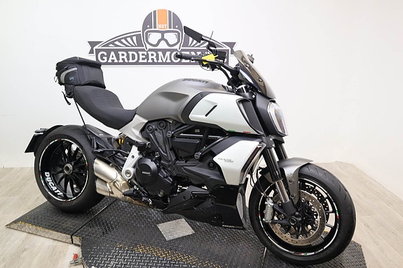 Ducati DIAVEL 1260 ABS 16 of 17
