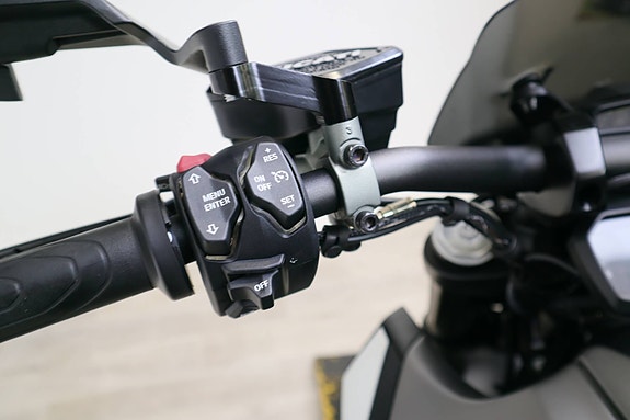 Ducati DIAVEL 1260 ABS 9 of 17
