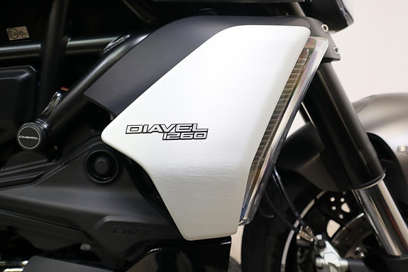 Ducati DIAVEL 1260 ABS 7 of 17