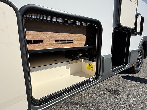 Mobilvetta Tekno Line I90 Solcelle / ALDE / Markise / 180 HK / Litiumbatteri 12 of 30
