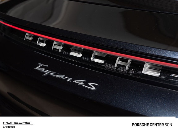 Porsche Taycan 15 of 30