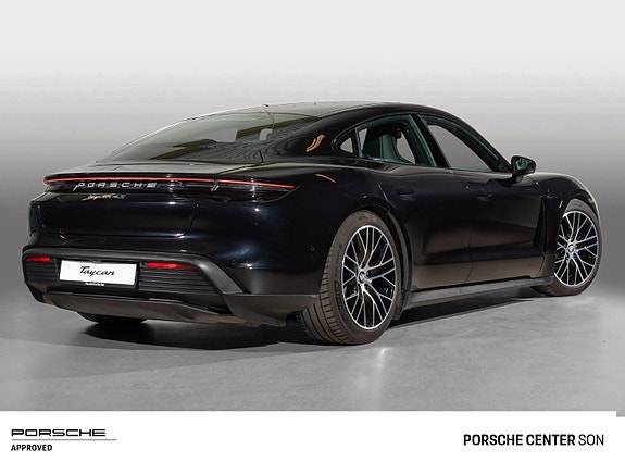 Porsche Taycan 3 of 30