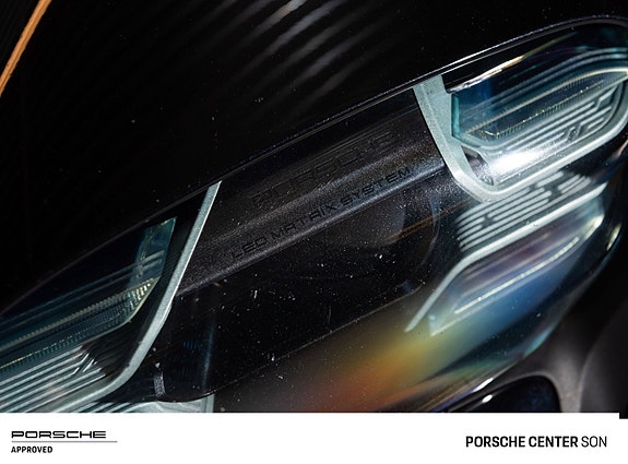 Porsche Taycan 11 of 30