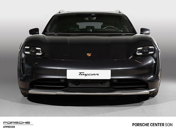 Porsche Taycan Cross Turismo 8 of 30