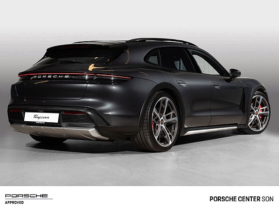 Porsche Taycan Cross Turismo 3 of 30