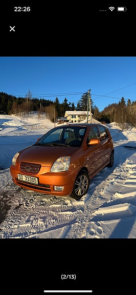 Kia Picanto 2 of 5