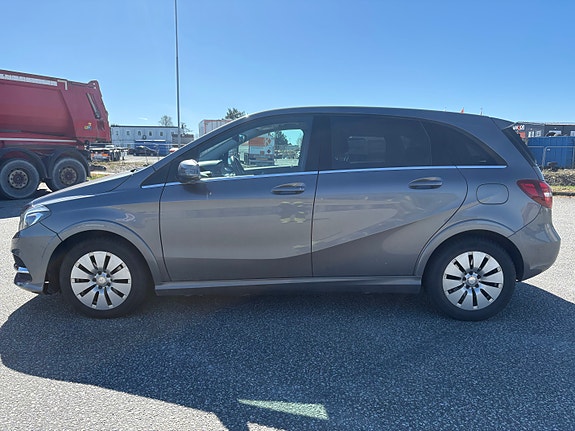 Mercedes-Benz B-Klasse 2 of 5