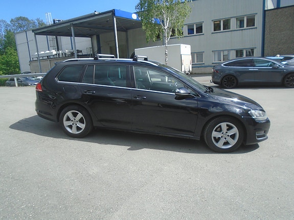 Volkswagen Golf 5 of 5