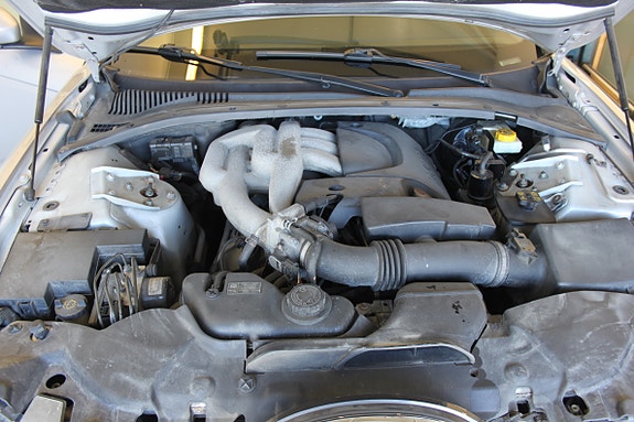 Jaguar S-TYPE 25 of 25
