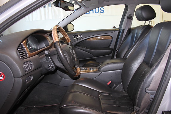 Jaguar S-TYPE 10 of 25