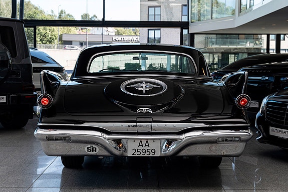 Chrysler Imperial 5 of 5