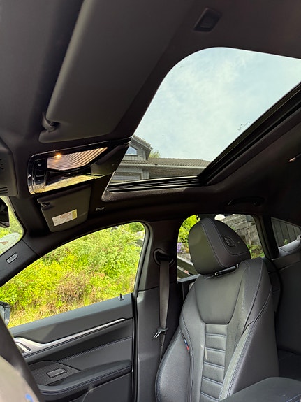BMW i4 8 of 30