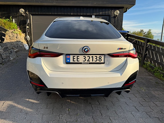 BMW i4 3 of 5