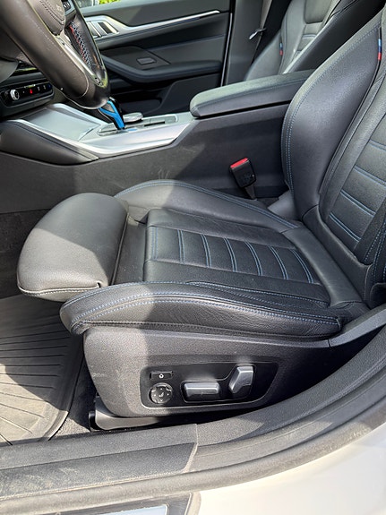 BMW i4 6 of 30