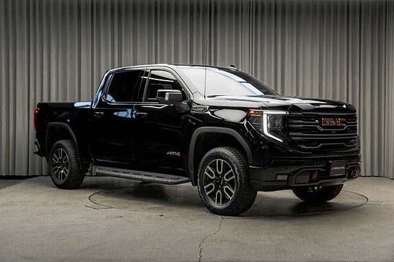 GMC Sierra 2 of 5