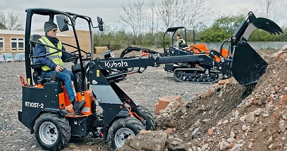 Kubota RT105T-2 4 of 8