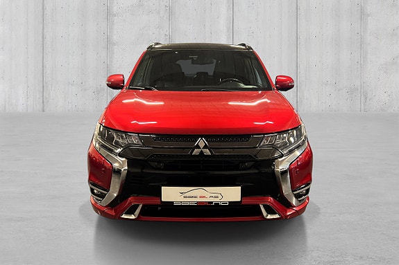 Mitsubishi Outlander 2 of 24