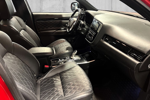 Mitsubishi Outlander 13 of 24