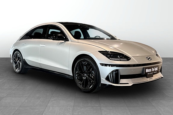 Hyundai Ioniq 6 3 of 5