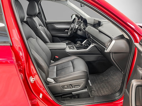 Mazda CX-60 13 of 26