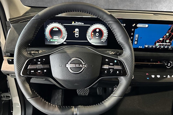 Nissan Ariya 9 of 15