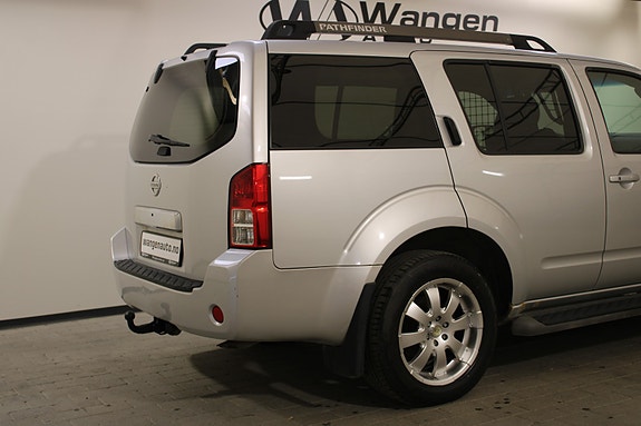 Nissan Pathfinder 7 of 30