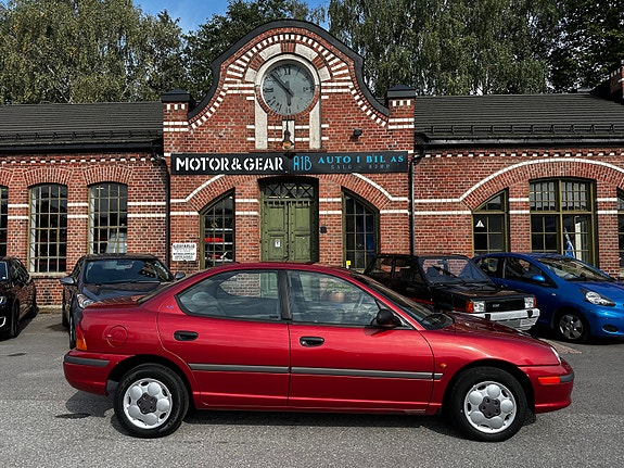 Chrysler Neon 16 of 17