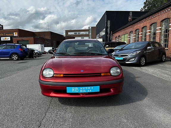 Chrysler Neon 2 of 5