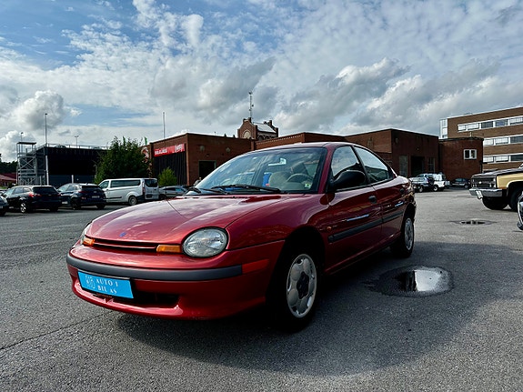 Chrysler Neon 8 of 17