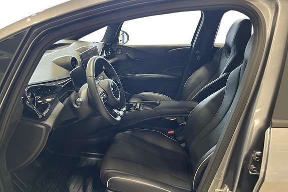 BYD Dolphin 7 of 23