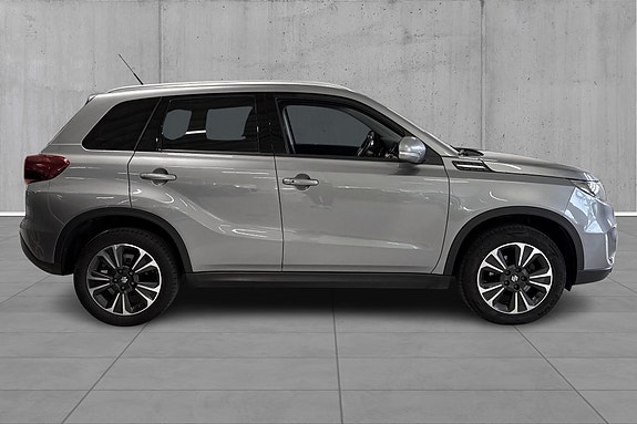 Suzuki Vitara 3 of 5