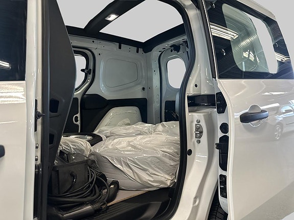 Renault Kangoo Electric 16 of 19