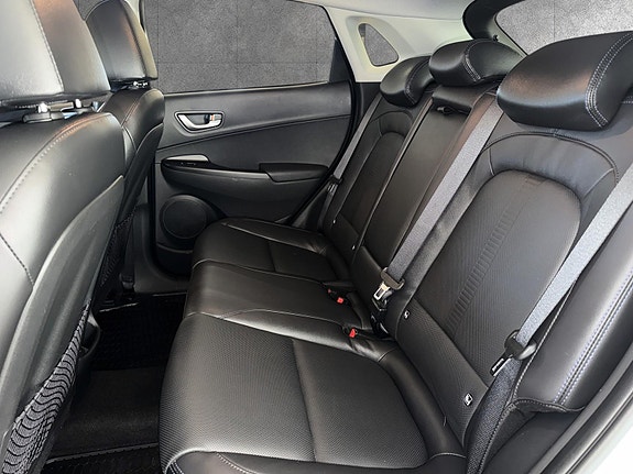 Hyundai Kona 11 of 20