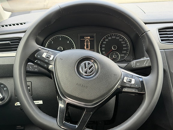 Volkswagen Caddy Maxi 12 of 15