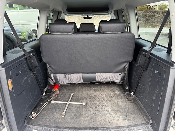Volkswagen Caddy Maxi 15 of 15