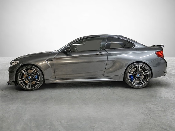 BMW M2 2 of 5