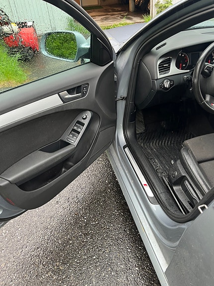 Audi A4 9 of 19