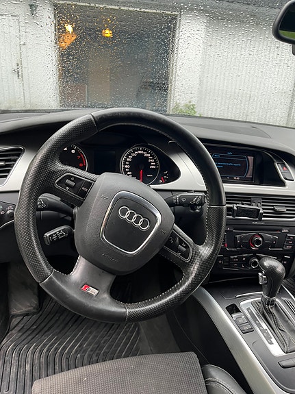 Audi A4 10 of 19