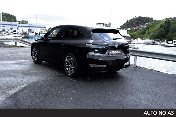 BMW iX 5 of 5