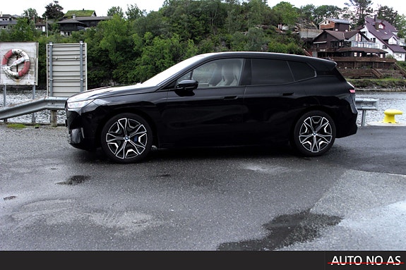 BMW iX 3 of 5