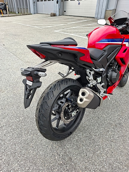 Honda CBR500R 8 of 10