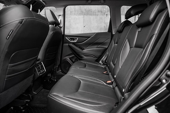 Subaru Forester 14 of 30