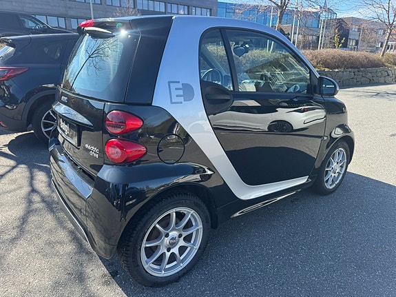 Smart 4 of 5
