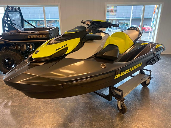 SeaDoo GTR 230 2 of 5