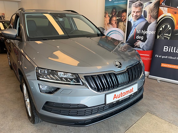 Skoda Karoq 2 of 5